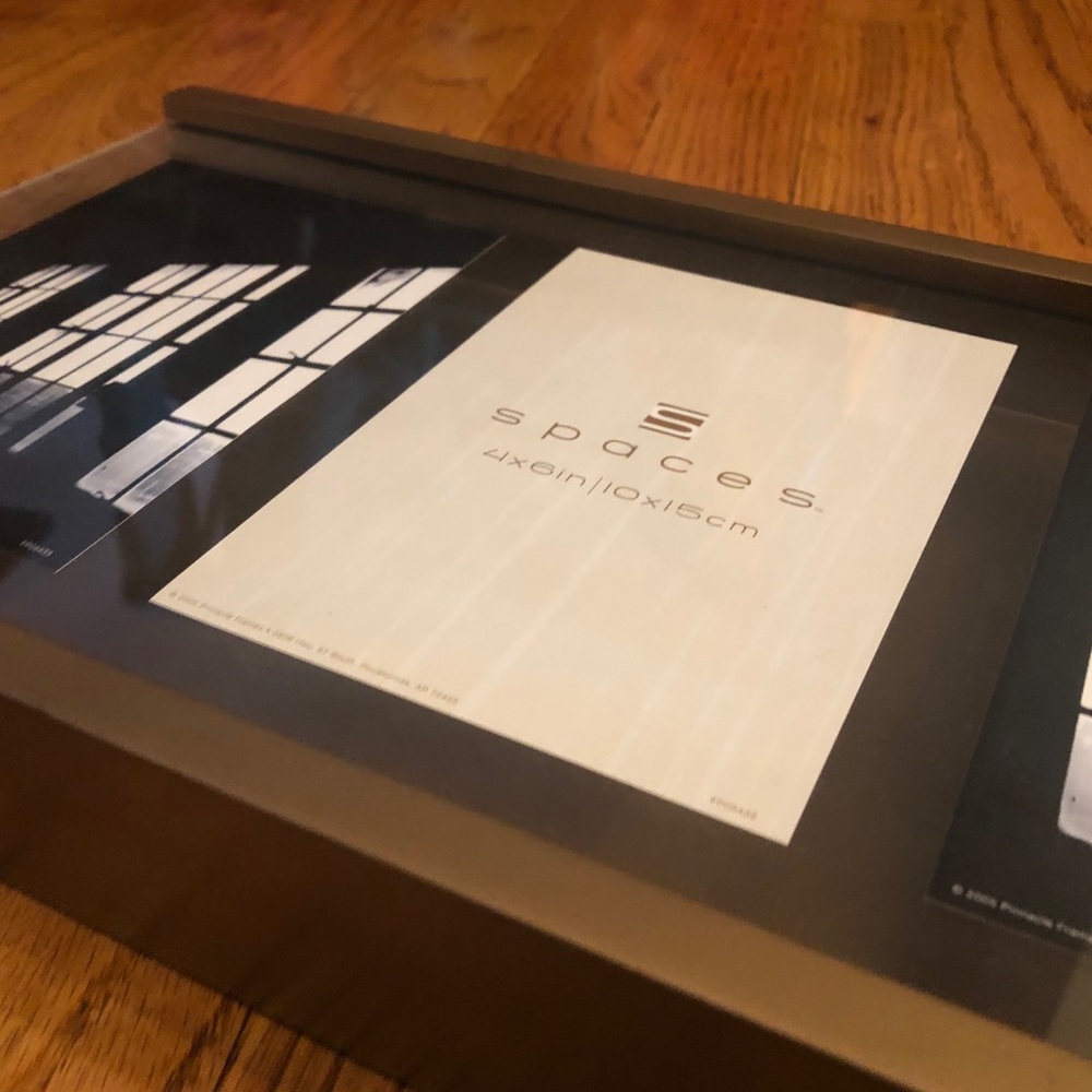Floating Glass Picture Frame - Picture 2 of 13